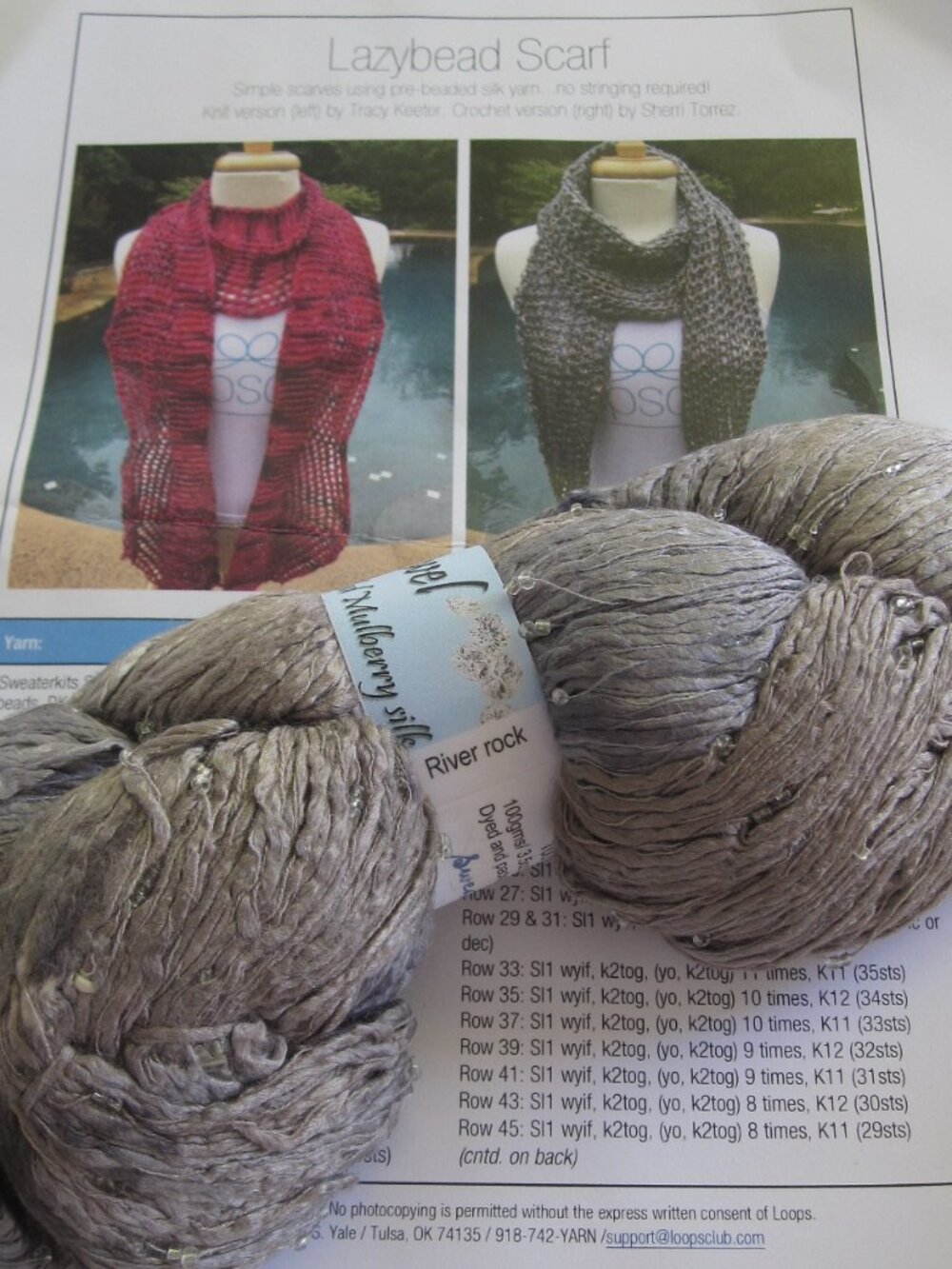 NEW Loops Club Lazy Bead Scarf Pattern Kit to Knit or Crochet w Silk Jewel Yarn